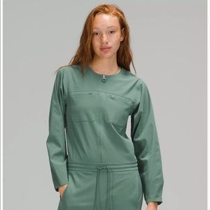 Lululemon Jumpsuit Size 10 .